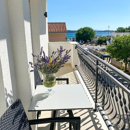 Apartments Dalmatino Vodice Ngoại thất bức ảnh