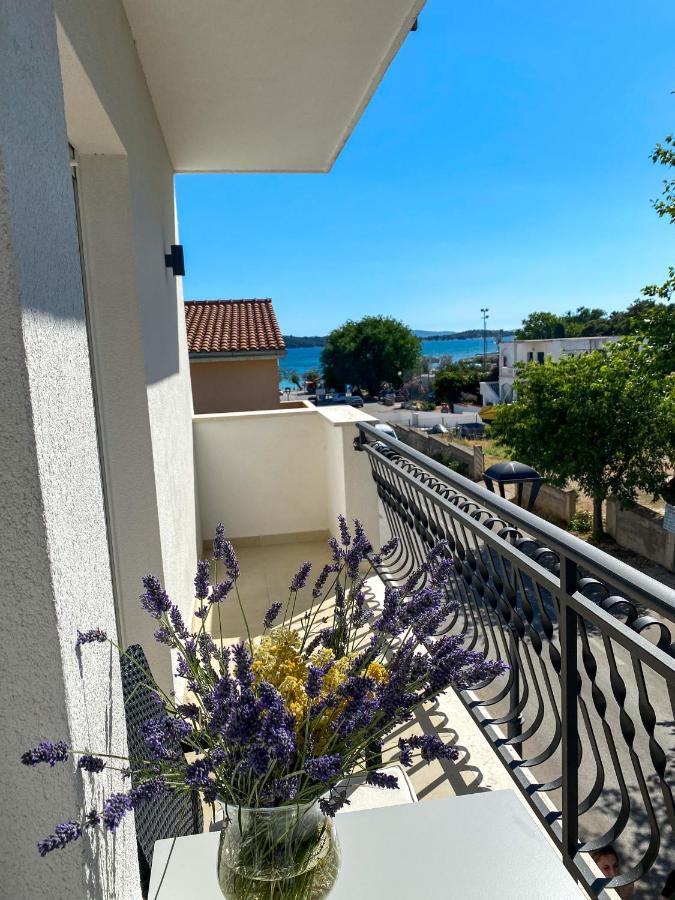 Apartments Dalmatino Vodice Ngoại thất bức ảnh